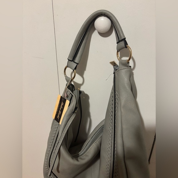 Mellow World HandBag - Picture 3 of 10